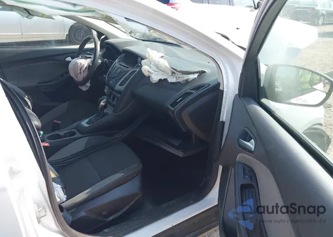 2014 Ford Focus Se z USA, uszkodzony, nr VIN 1FADP3F23EL320576